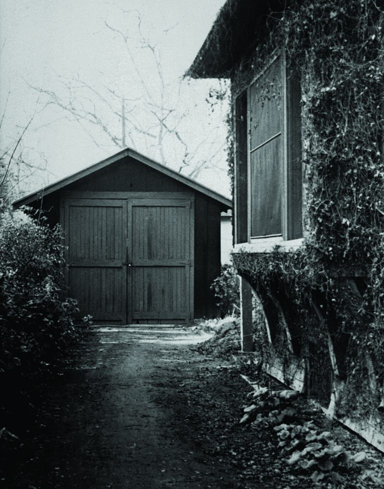 Exterior photo of the garage at 367 Addison Avenue taken in 1939.