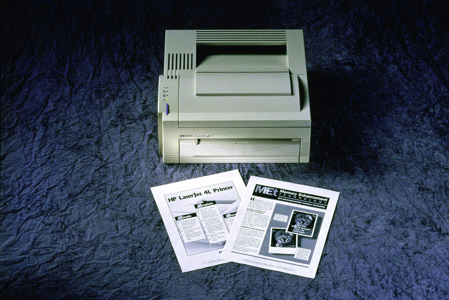 Photo of the Hewlett-Packard LaserJet 4L printer from 1993.