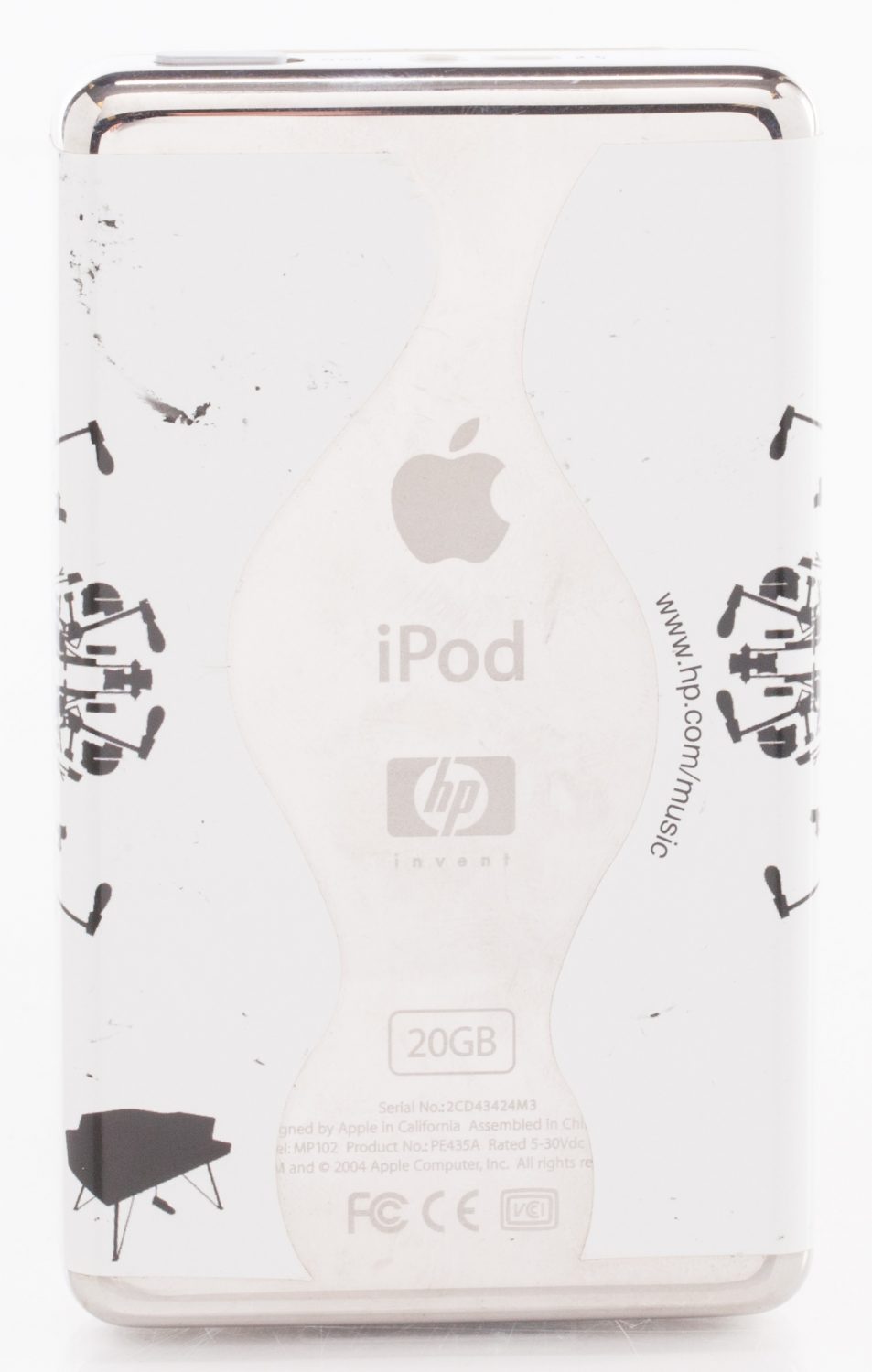 The back of an iPod featuring HP and Apple branding. 