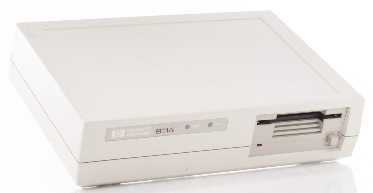 Photo of the HP 9114 portable floppy disk drive.