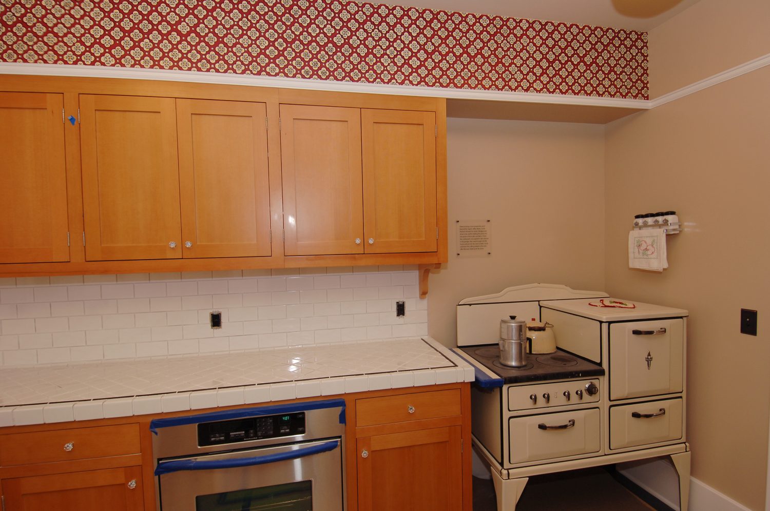 A photo of the Addison Avenue house kitchen after restoration.