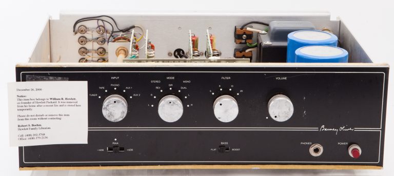 Front view of Bill Hewlett's Barney Oliver Amplifier.