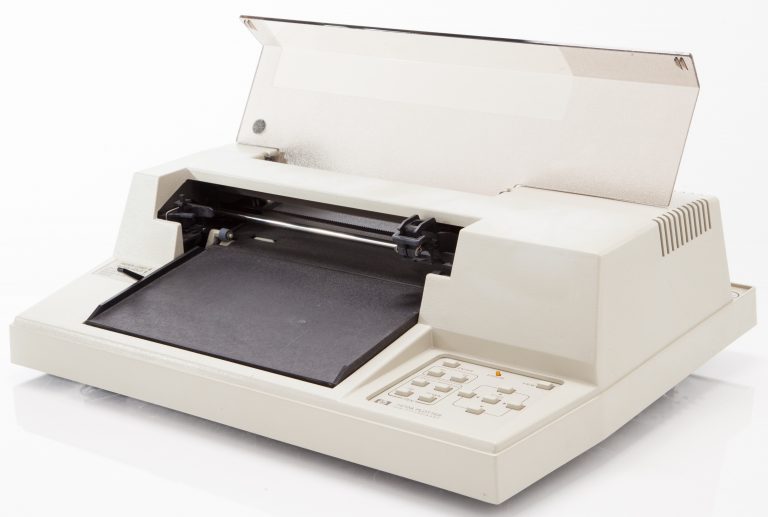 Angled view of the HP 7470A graphics pen plotter from 1982.