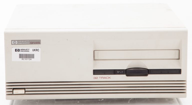Photo of the front of the HP 9145A tape drive.