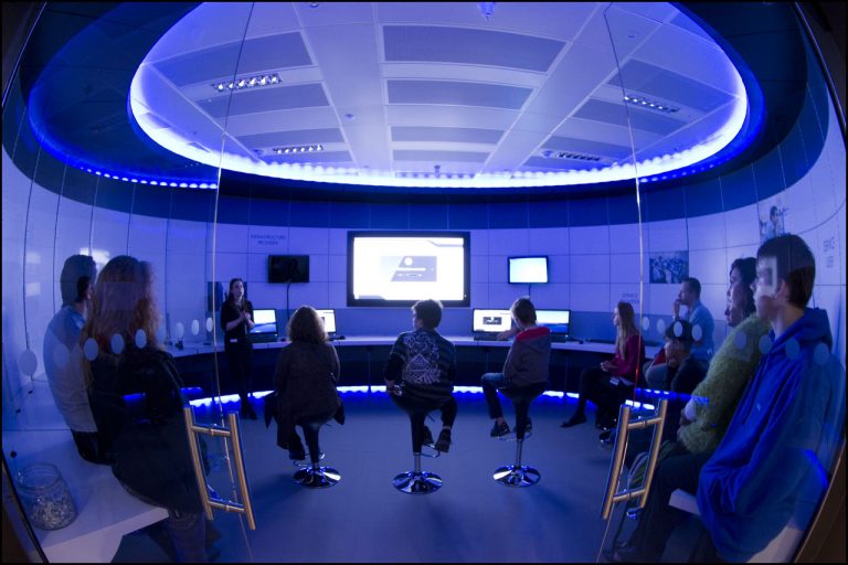 Visitors at the G-Cloud technology demonstrator in HP's Bristol, England, facility in 2010.