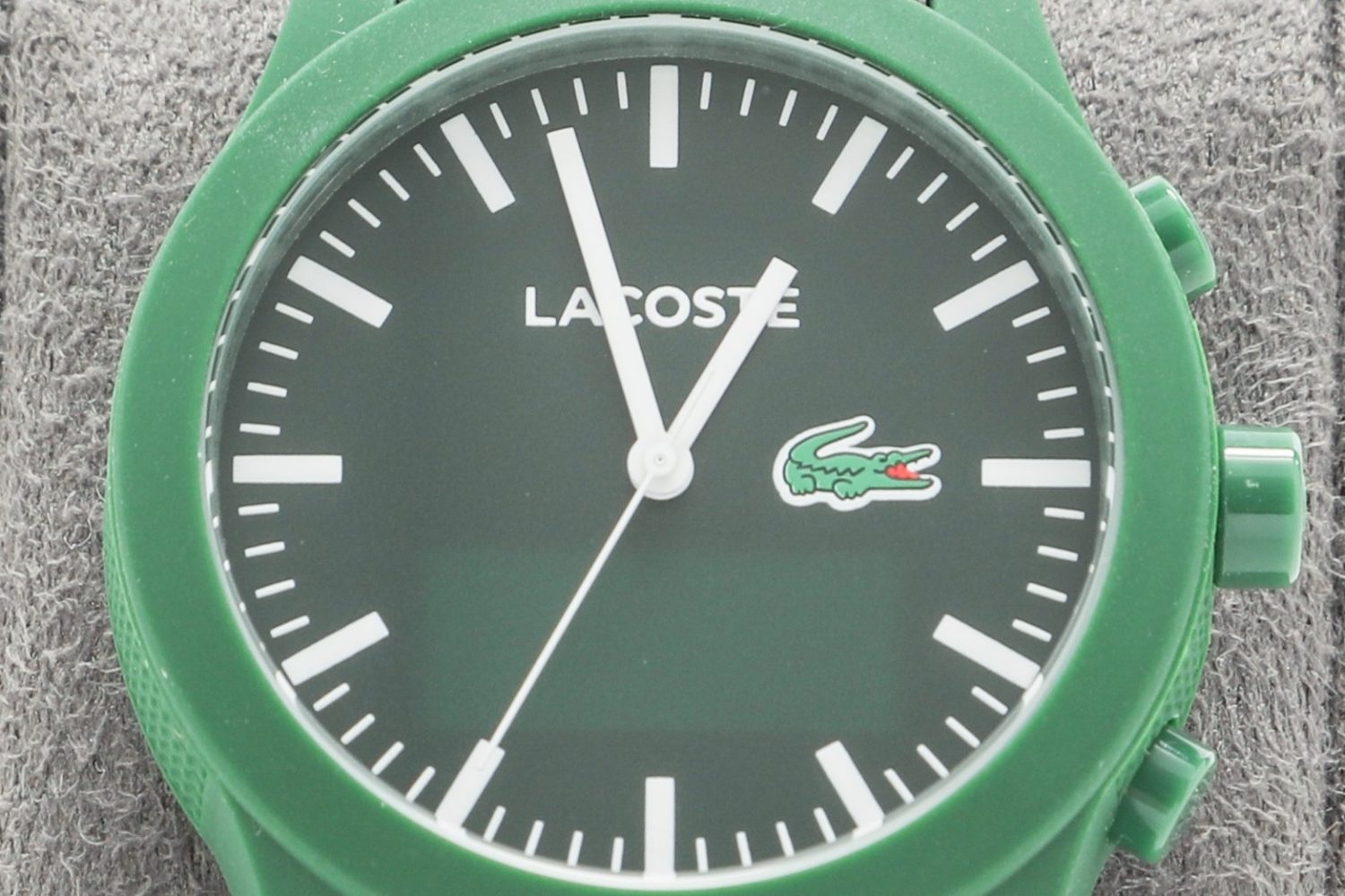 Green smartwatch created by Lacoste in collaboration with Hewlett-Packard.
